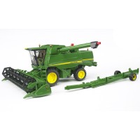 John Deere T670i kombájn