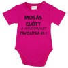 Rövid ujjú baba body Mosás előtt a kisgyereket távolítsa el! felirattal
